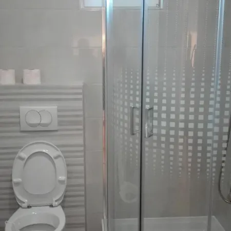 With Parking Space Brodarica, - 21888 아파트 *