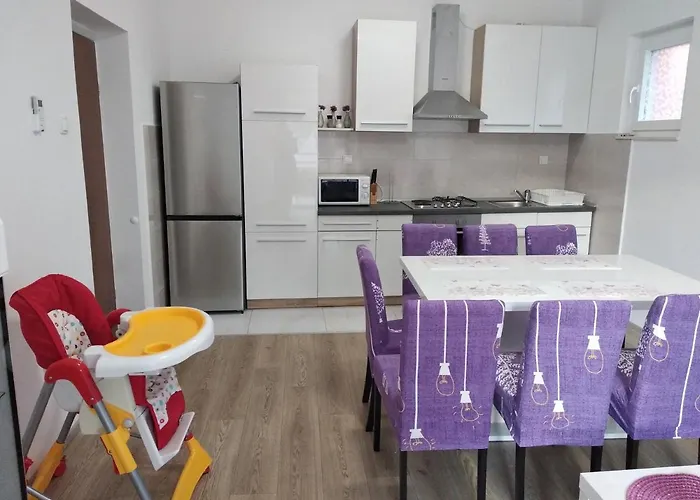 With Parking Space Brodarica, - 21888 Appartement *