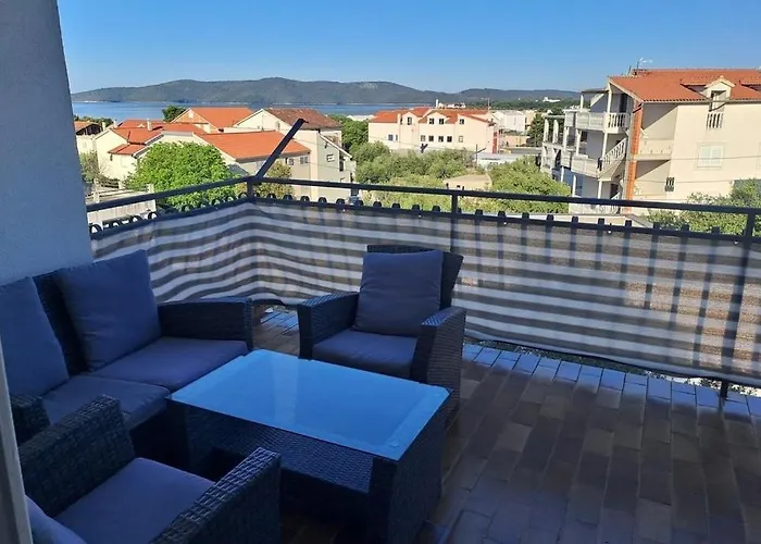 Appartement With Parking Space Brodarica, - 21888 Šibenik
