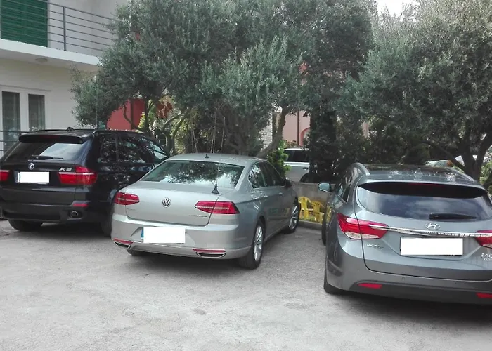 With Parking Space Brodarica, - 21888 *